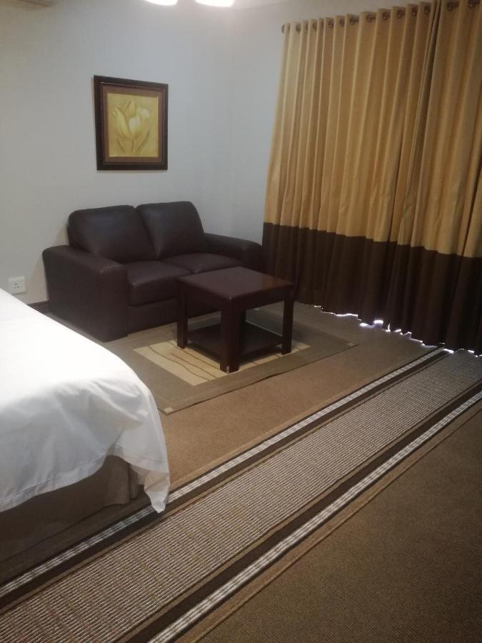 Belmont Guesthouse Bloemfontein Ngoại thất bức ảnh